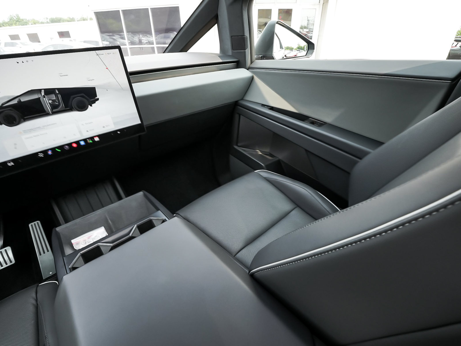 Used 2024 Tesla Cybertruck AWD Crew Cab image 47