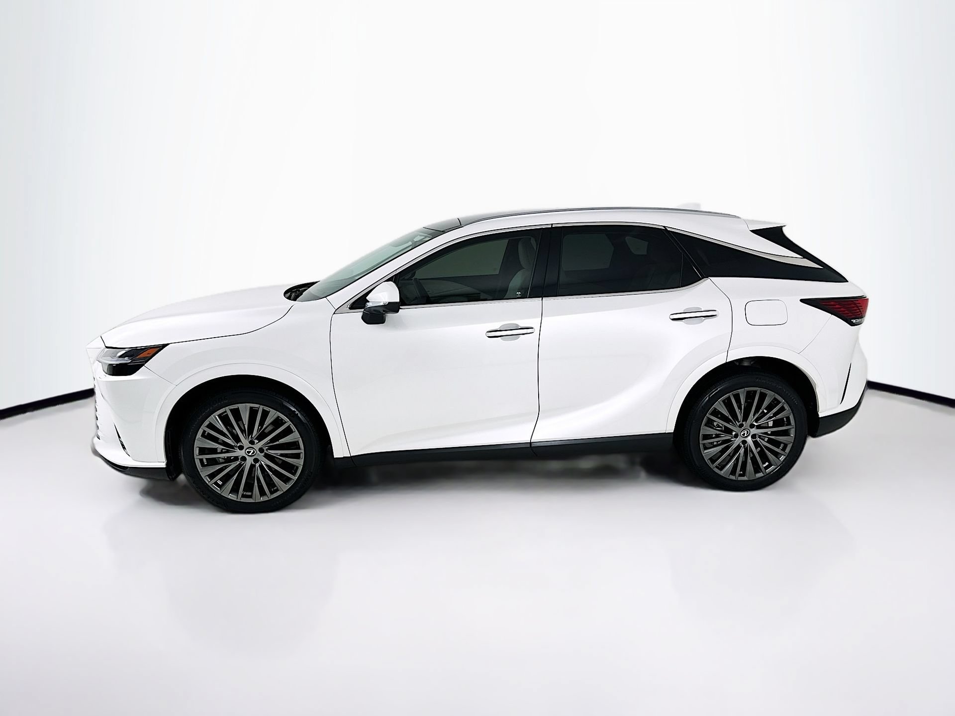 Used 2024 Lexus RX 350 w/ Convenience Package AWD/4WD image 5