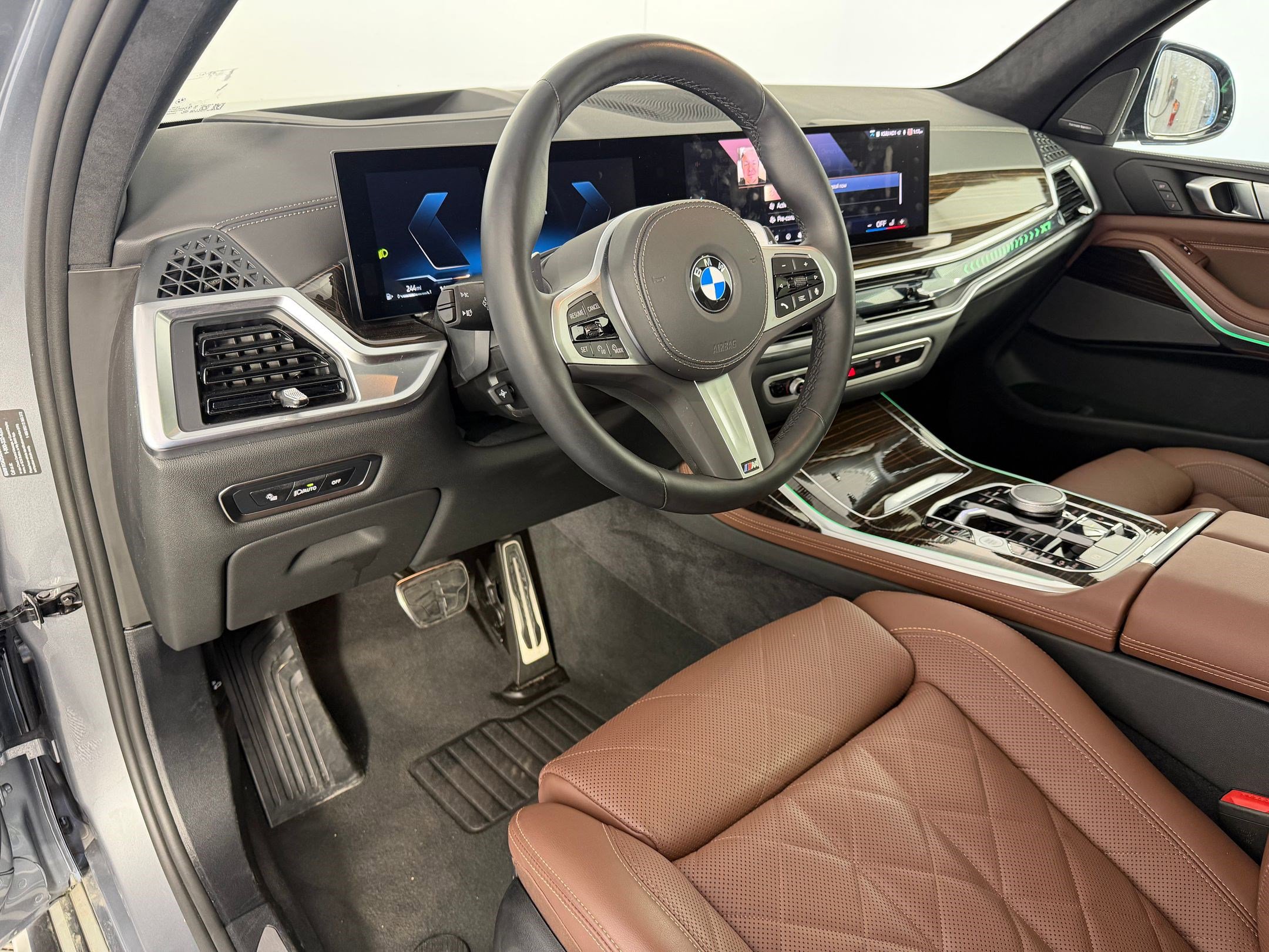 Used 2026 BMW X7 xDrive40i image 4