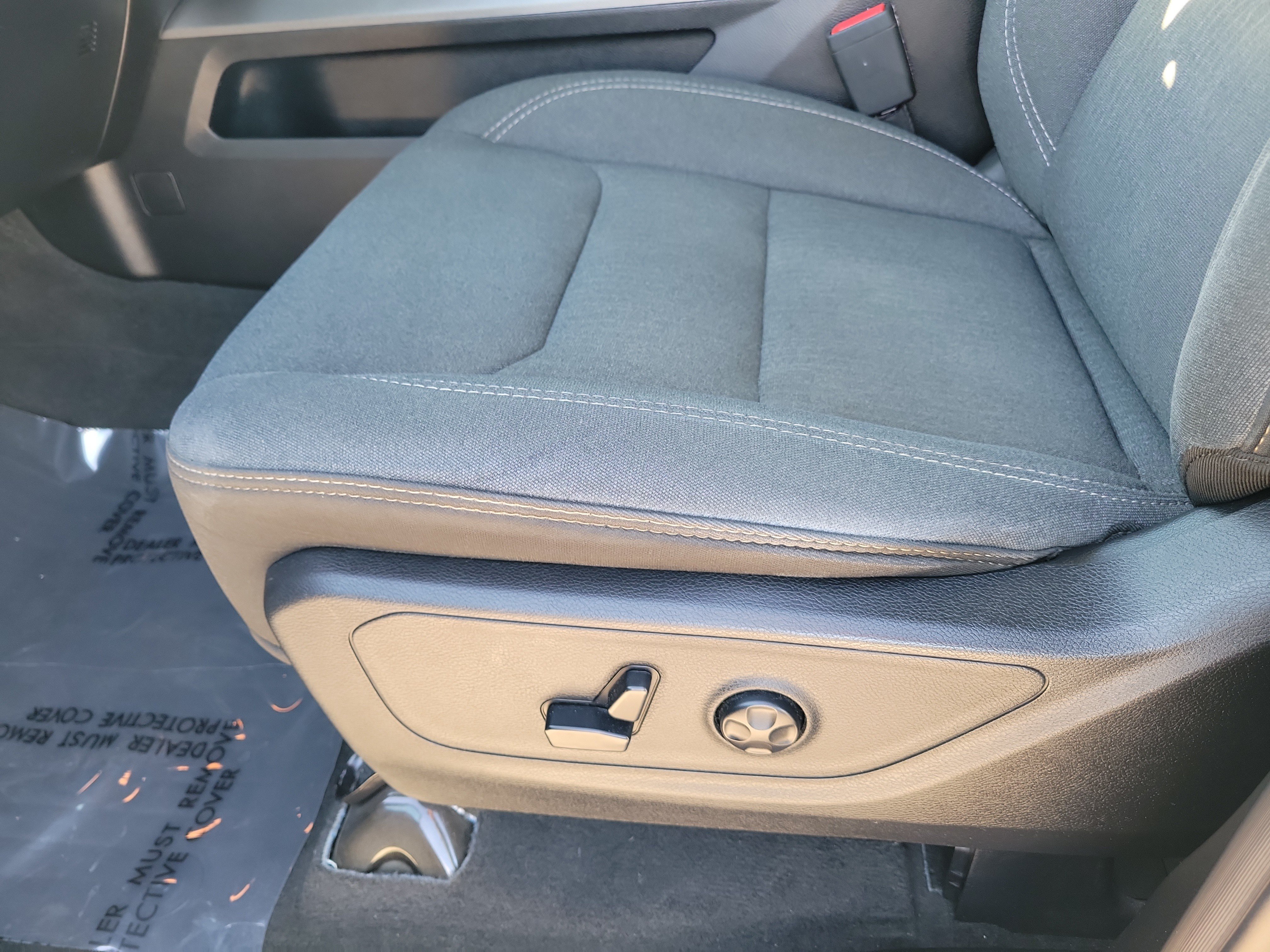 Used 2021 RAM 1500 2WD Crew Cab image 13