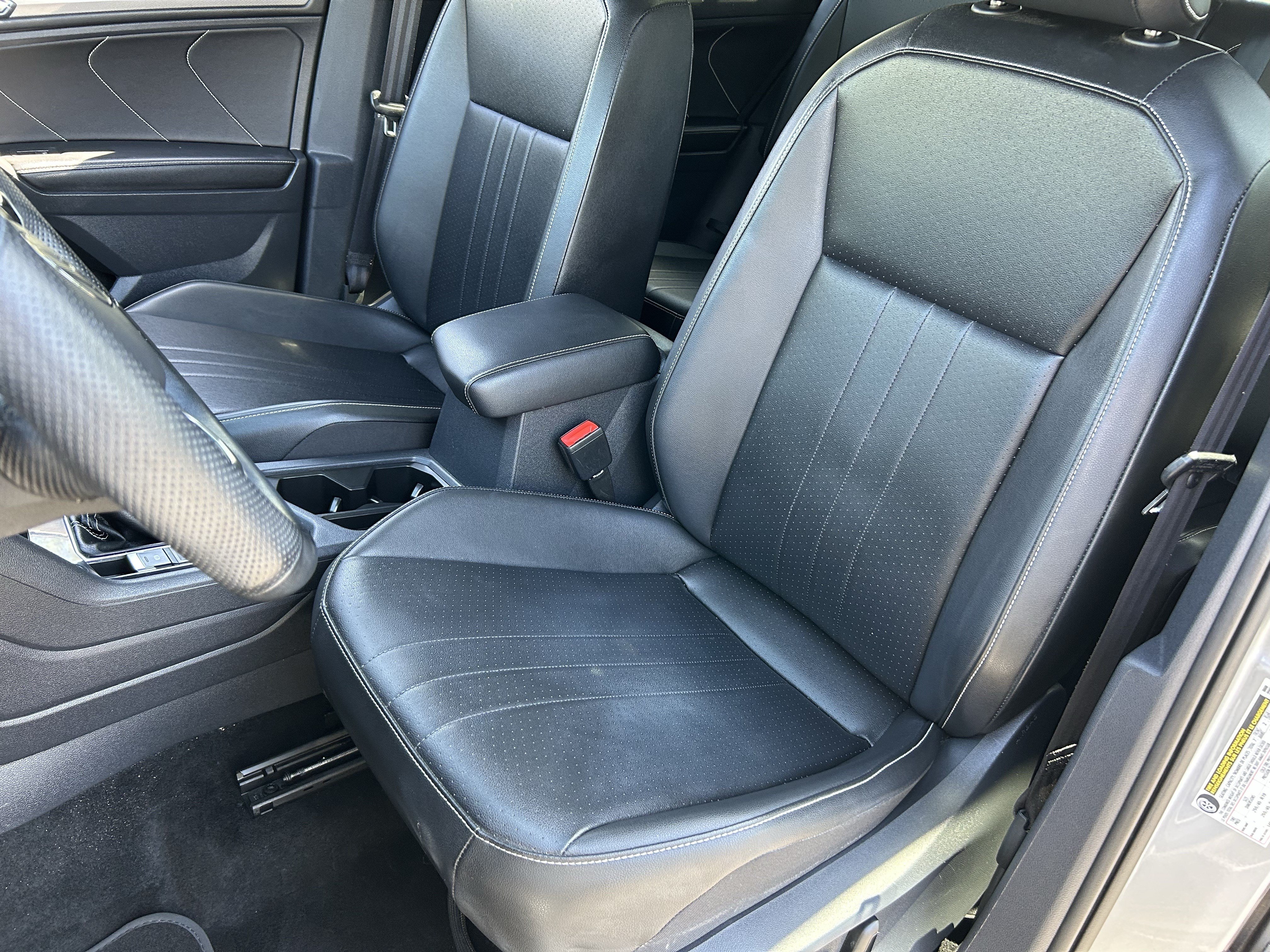 Used 2023 Volkswagen Tiguan SE R-Line FWD image 19