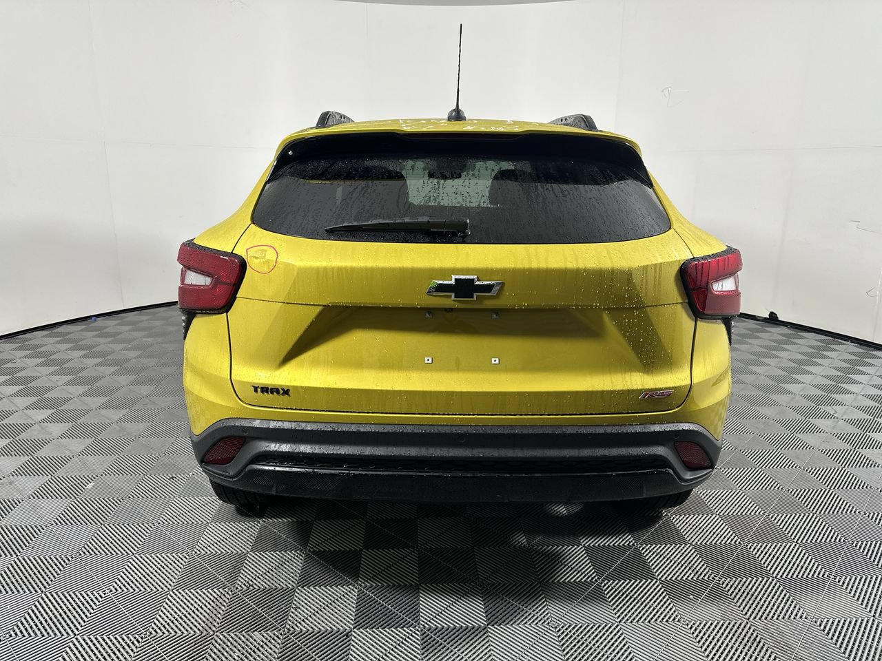 Used 2025 Chevrolet Trax RS w/ Driver Confidence Package FWD image 21