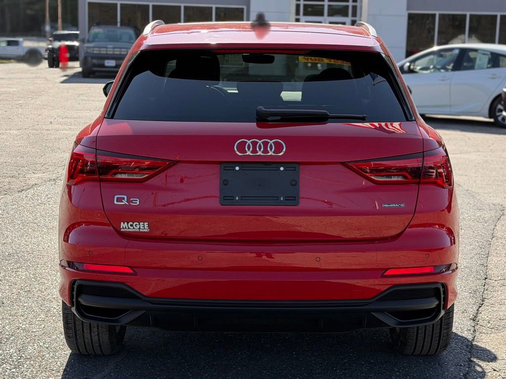 Used 2025 Audi Q3 2.0T Premium image 4