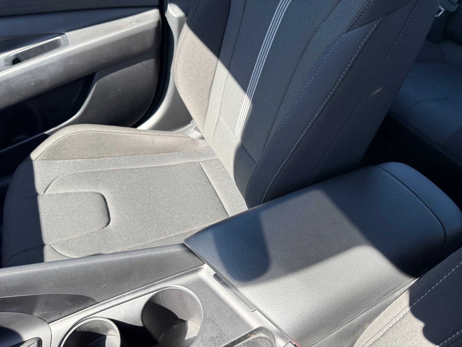 Certified 2024 Hyundai Elantra SE FWD image 14