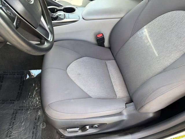 Used 2022 Toyota Camry LE FWD image 15