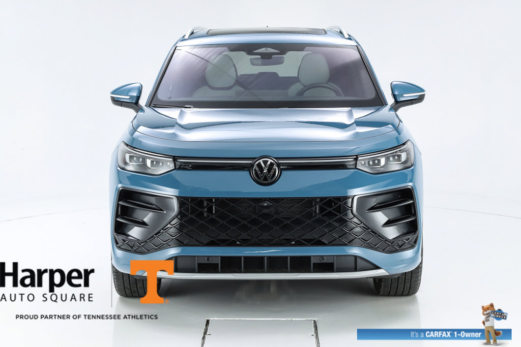 Used 2025 Volkswagen Tiguan SEL R-Line AWD/4WD image 55