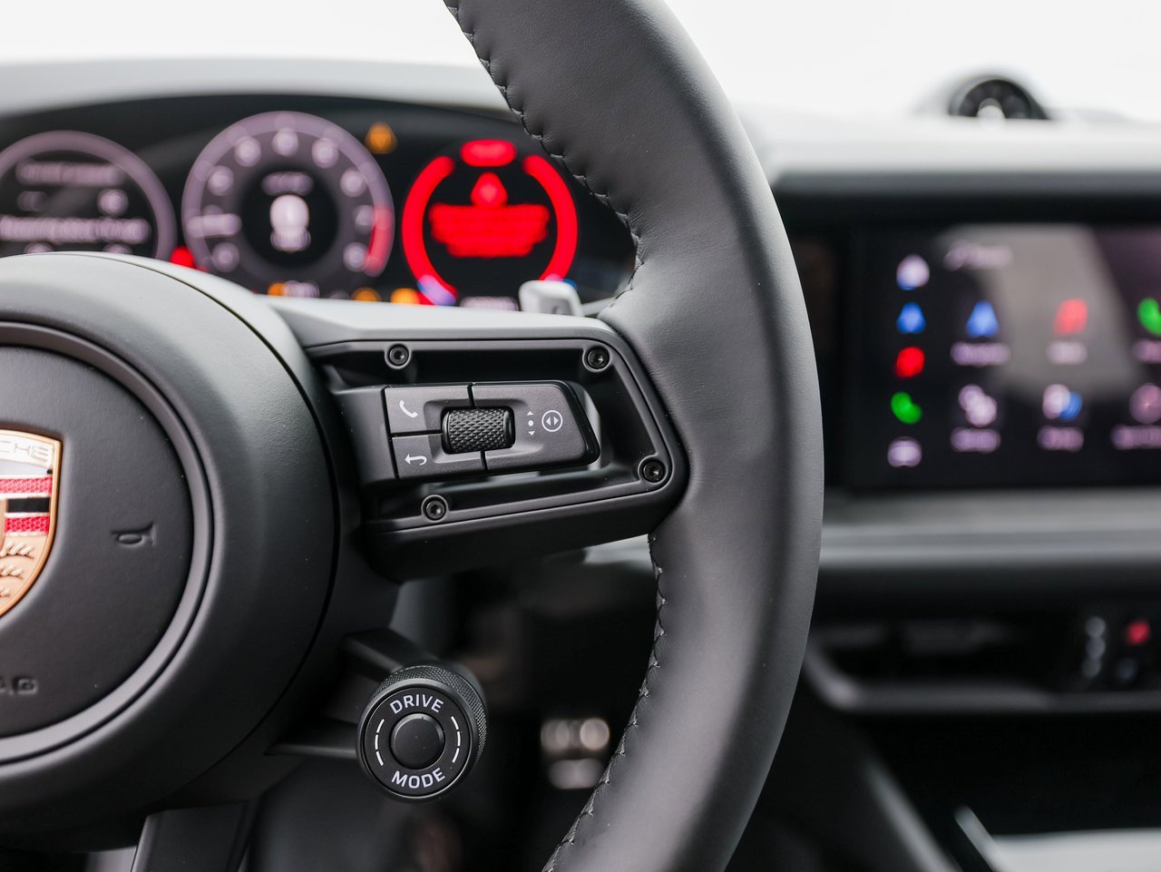 New 2025 Porsche Cayenne GTS image 16