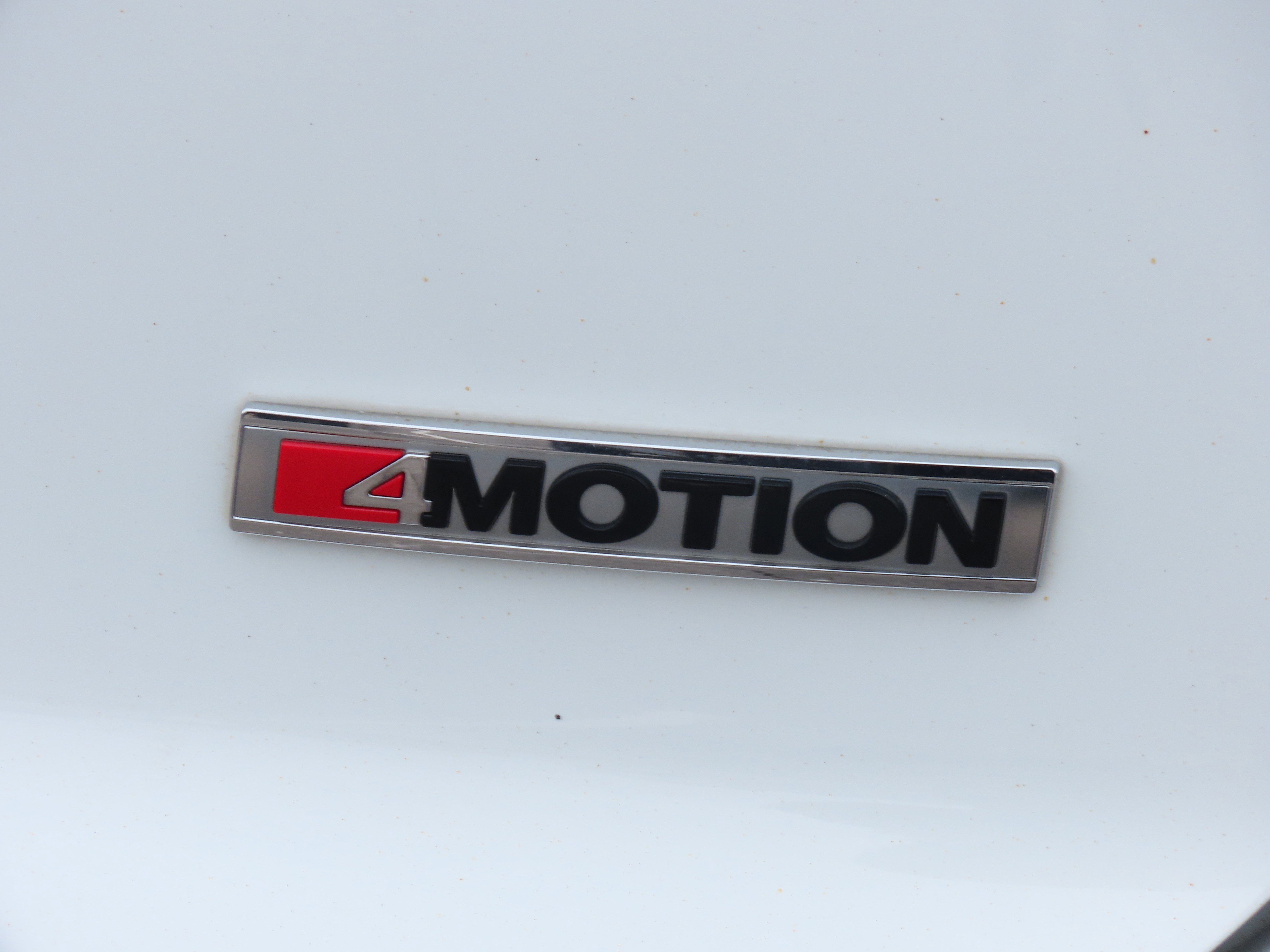 Used 2022 Volkswagen Atlas Cross Sport SE w/ Panoramic Sunroof Package image 18