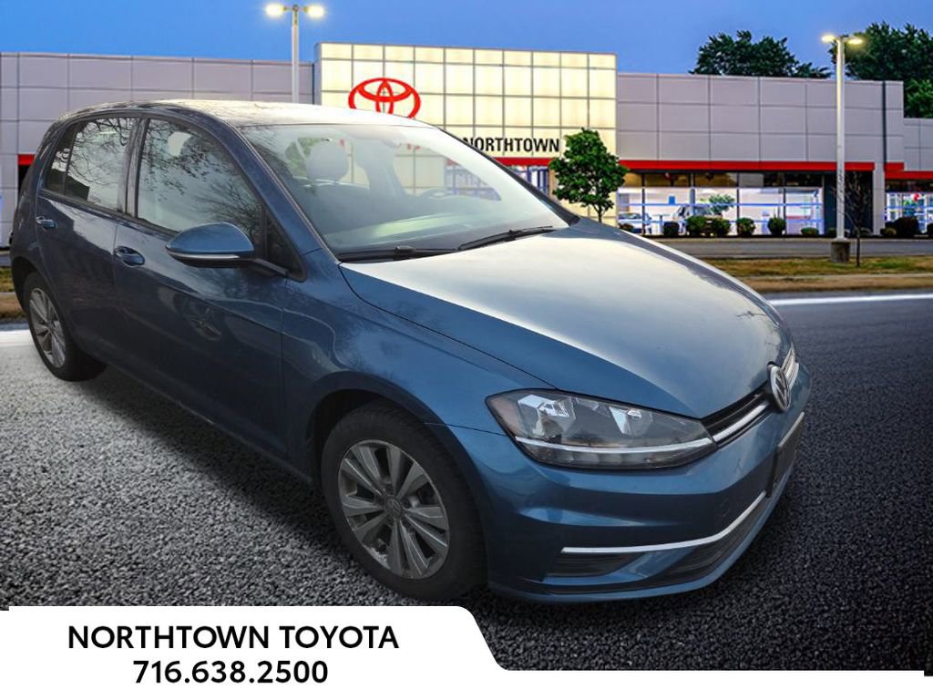 Used 2020 Volkswagen Golf 4-Door video 1