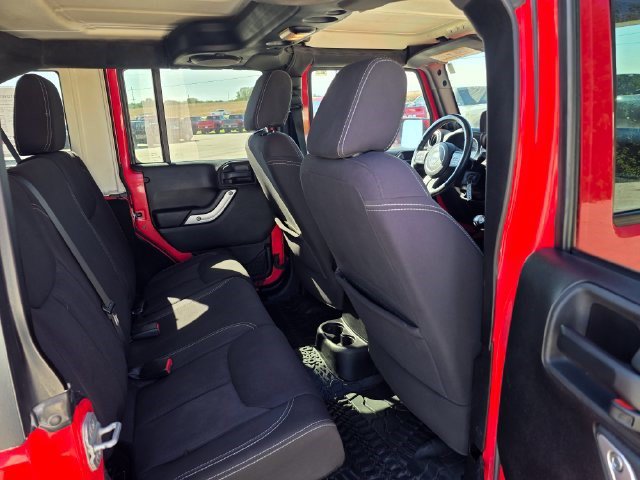 Used 2013 Jeep Wrangler Unlimited Rubicon w/ Dual Top Group AWD/4WD image 13