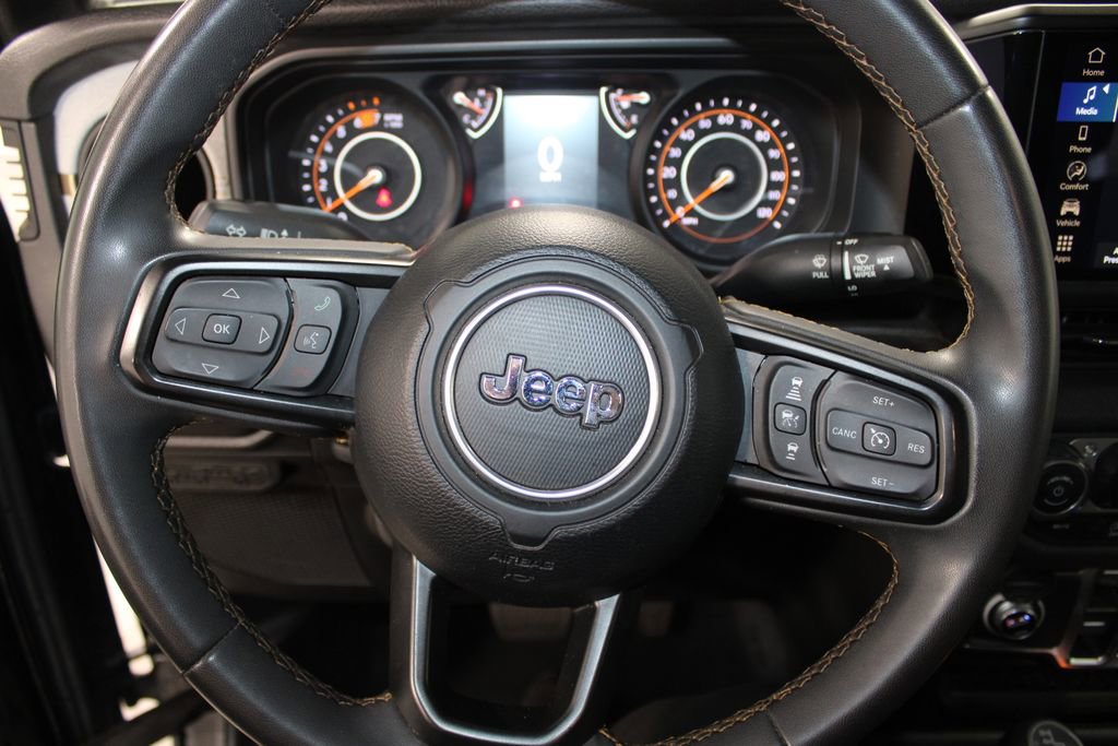 Used 2024 Jeep Wrangler Unlimited Sport AWD/4WD image 33