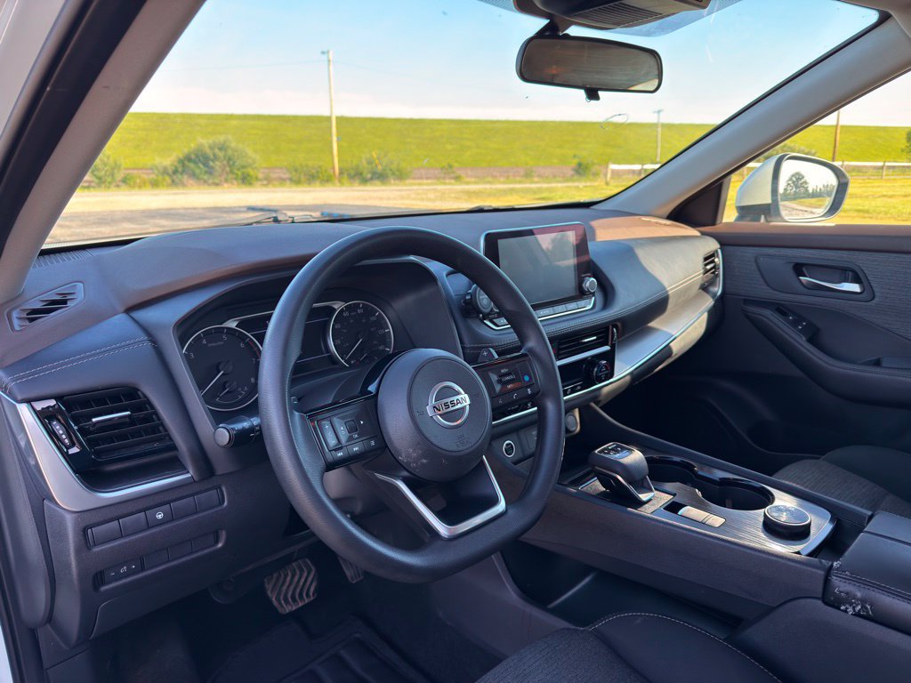 Used 2021 Nissan Rogue SV AWD/4WD image 21
