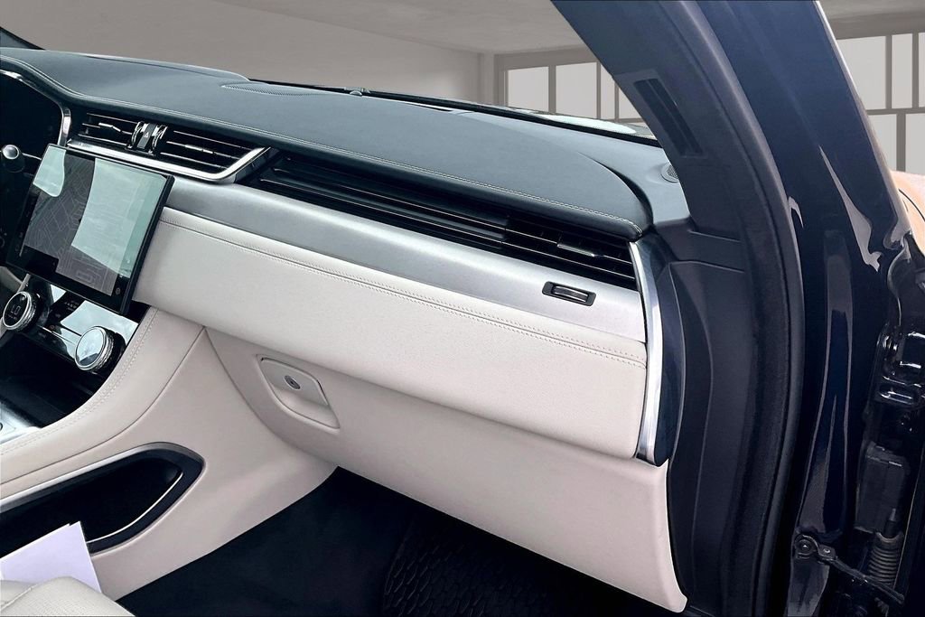 Used 2026 Jaguar F-PACE R-Dynamic S image 16