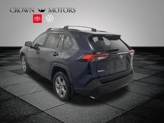 Used 2025 Toyota RAV4 XLE w/ Convenience Package image 4