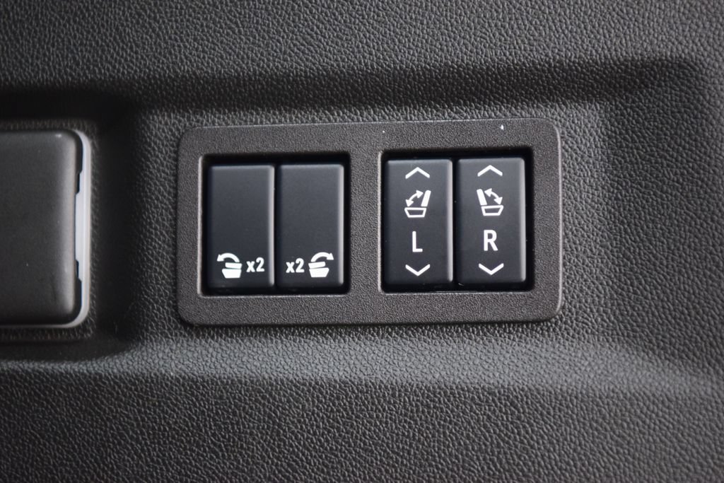 Used 2024 GMC Yukon Denali w/ Max Trailering Package AWD/4WD image 27