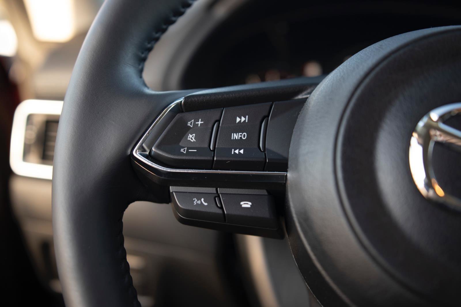 Used 2023 MAZDA CX-5 AWD 2.5 S w/ Premium Plus Pkg image 6