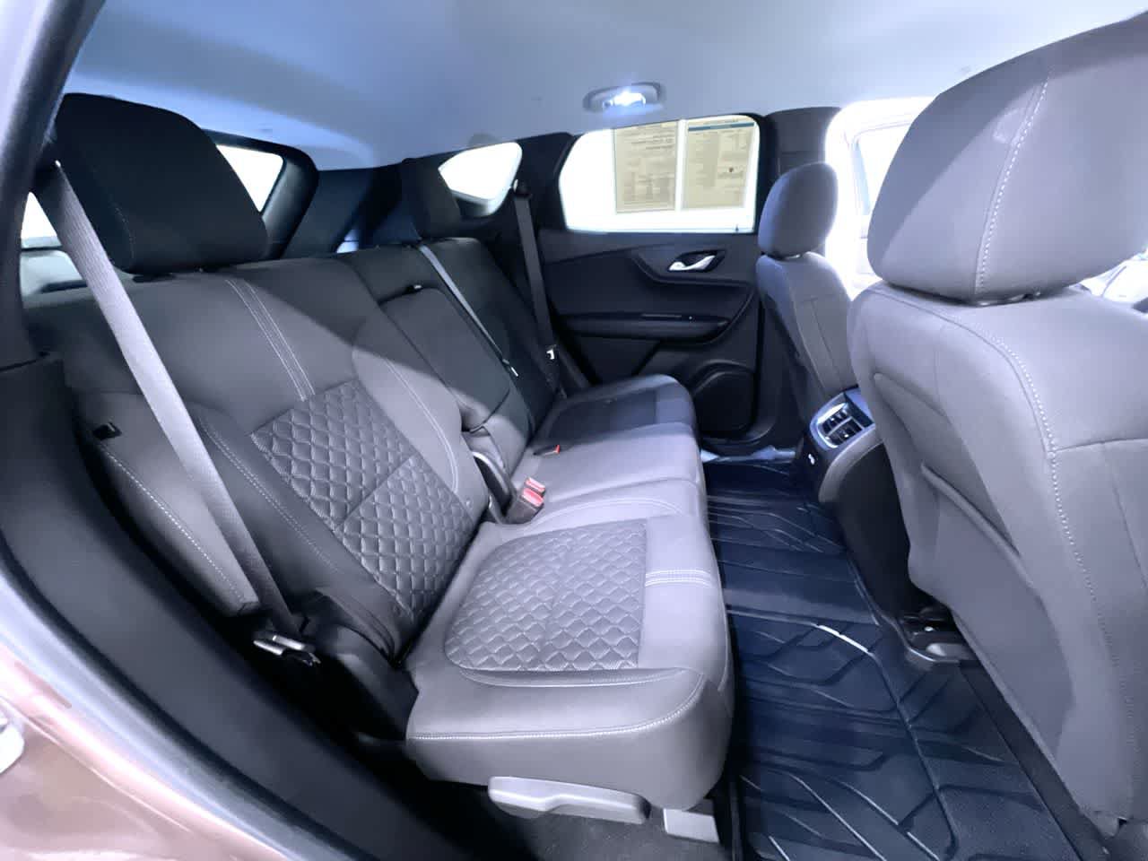 Used 2019 Chevrolet Blazer LT FWD image 37