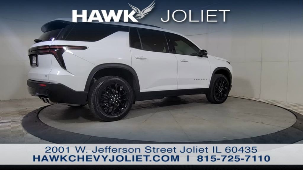 Used 2024 Chevrolet Traverse LT w/ Midnight/Sport Edition FWD image 7