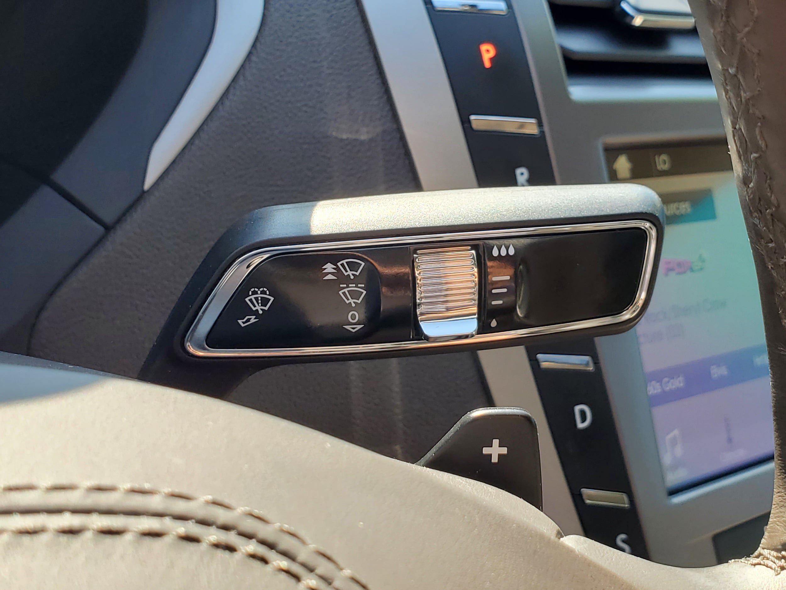 Used 2017 Lincoln MKZ Reserve FWD image 21