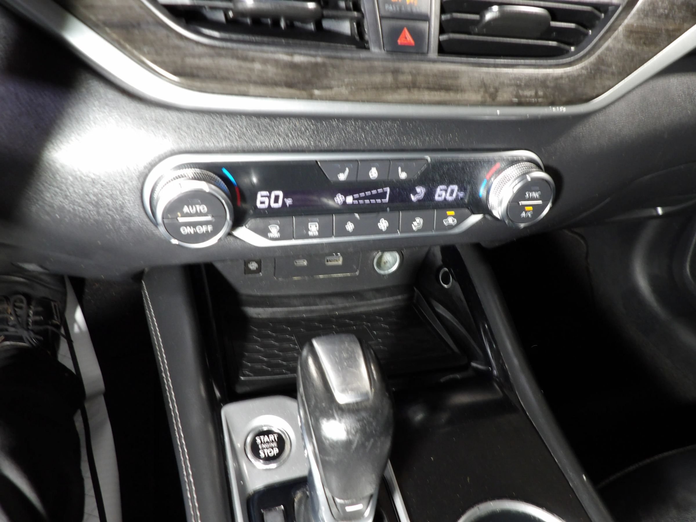 Used 2023 Nissan Altima 2.5 SL AWD/4WD image 14