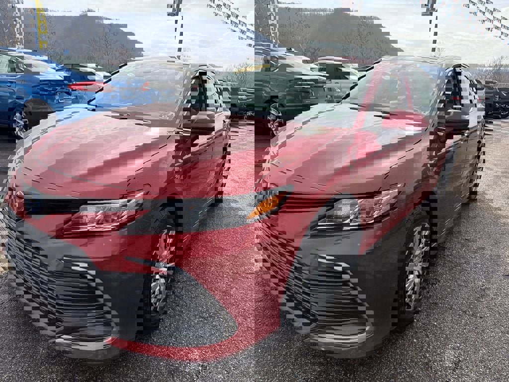 Used 2023 Toyota Camry LE image 11