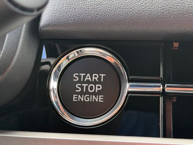 New 2026 Mitsubishi Outlander LE FWD image 26