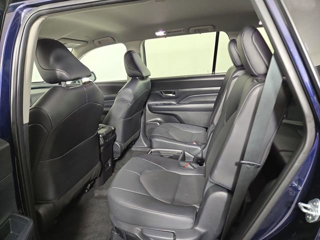 Used 2025 Toyota Grand Highlander AWD image 15