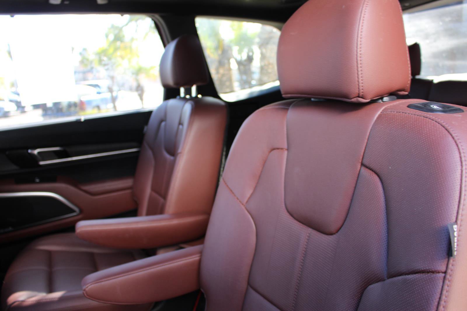 Certified 2023 Kia Telluride SX image 31