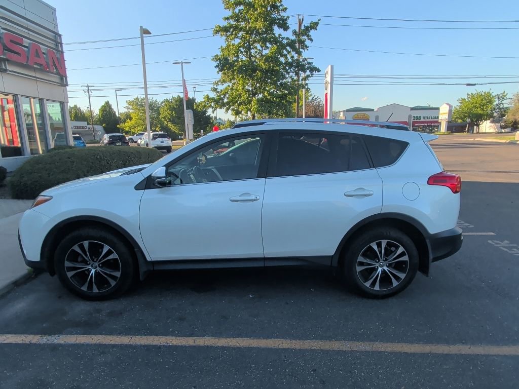 Used 2015 Toyota RAV4 Limited AWD/4WD image 4