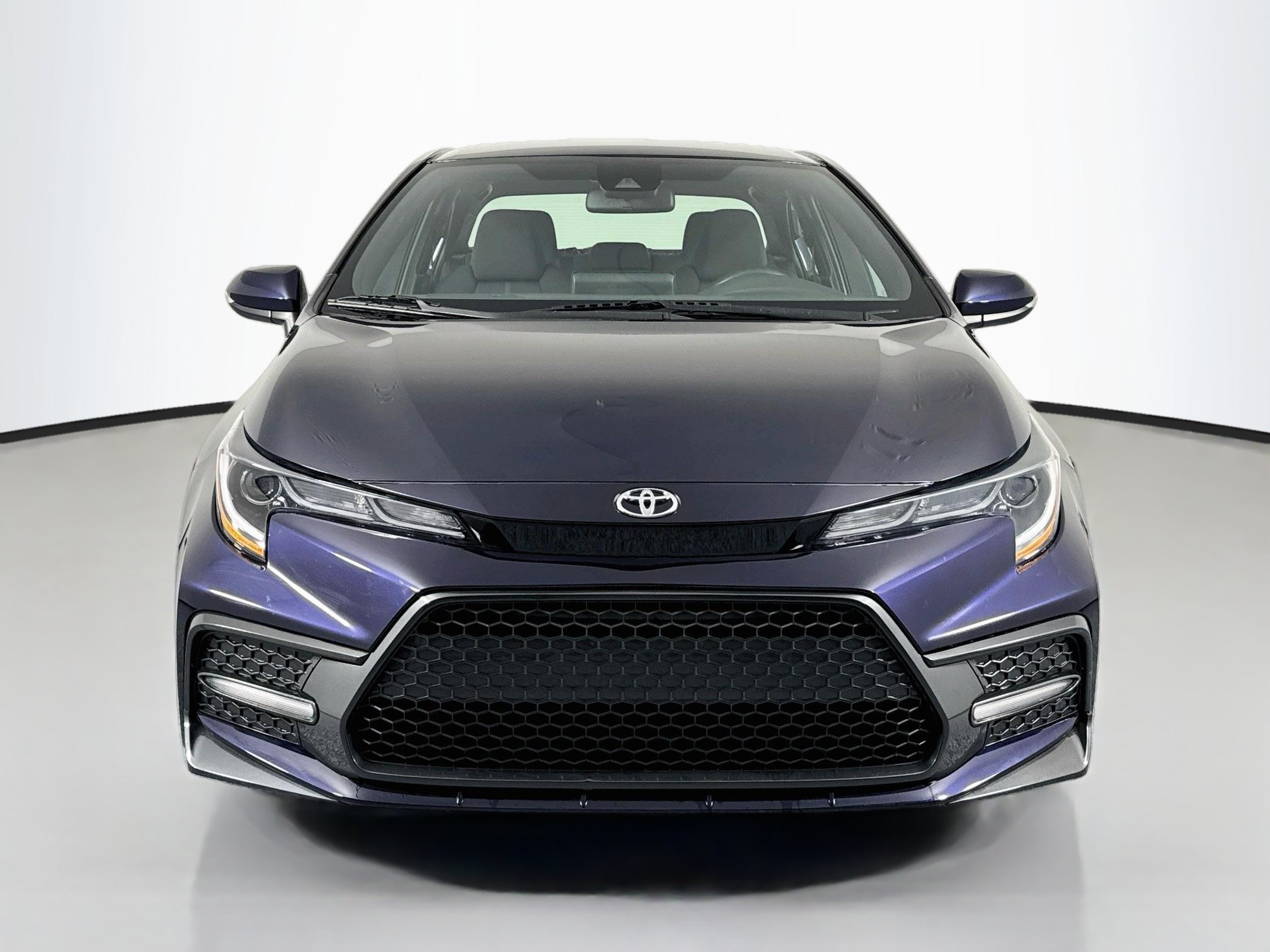 Used 2022 Toyota Corolla SE w/ Carpet Mat Package (TMS) FWD image 2