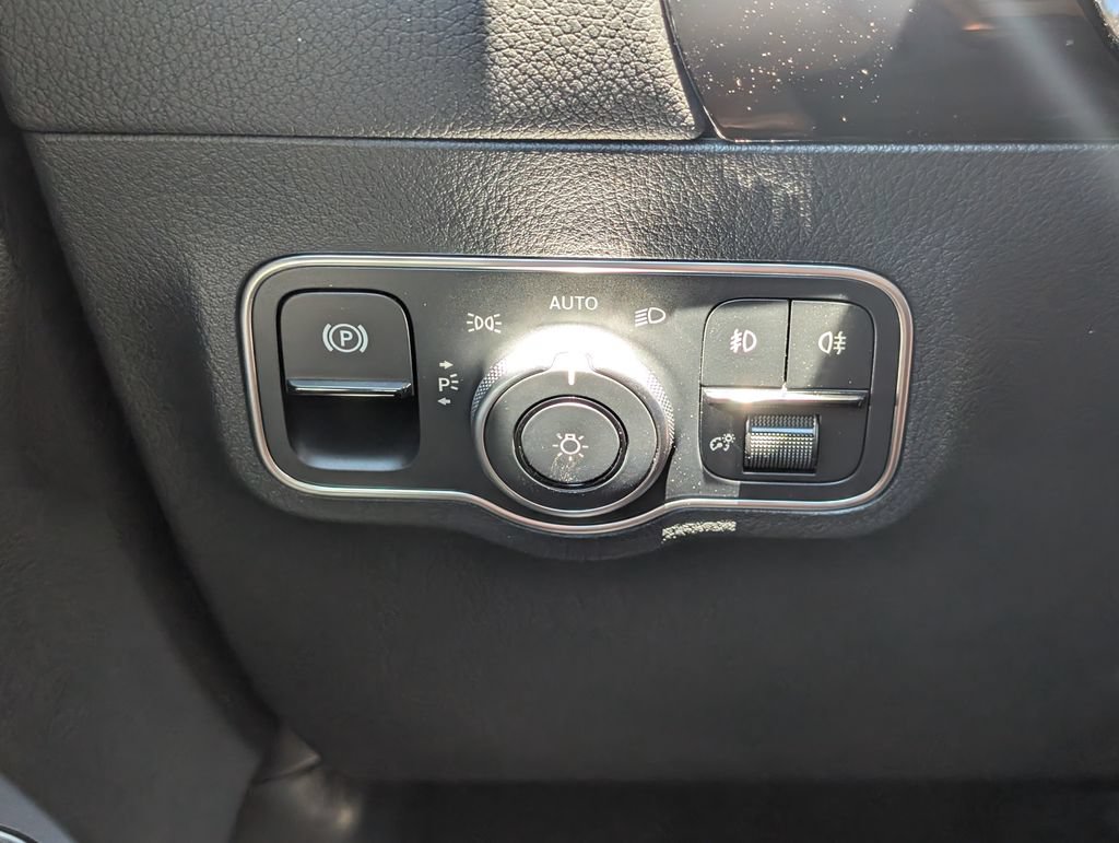 New 2026 Mercedes-Benz GLA 250 4MATIC image 21