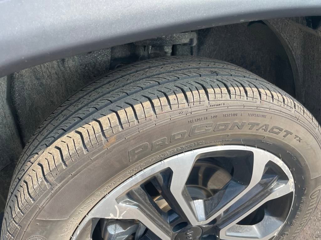 Used 2022 Jeep Compass Limited w/ Sun and Sound Group image 13