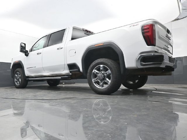 Used 2025 GMC Sierra 2500 SLT w/ SLT Convenience Package AWD/4WD image 41