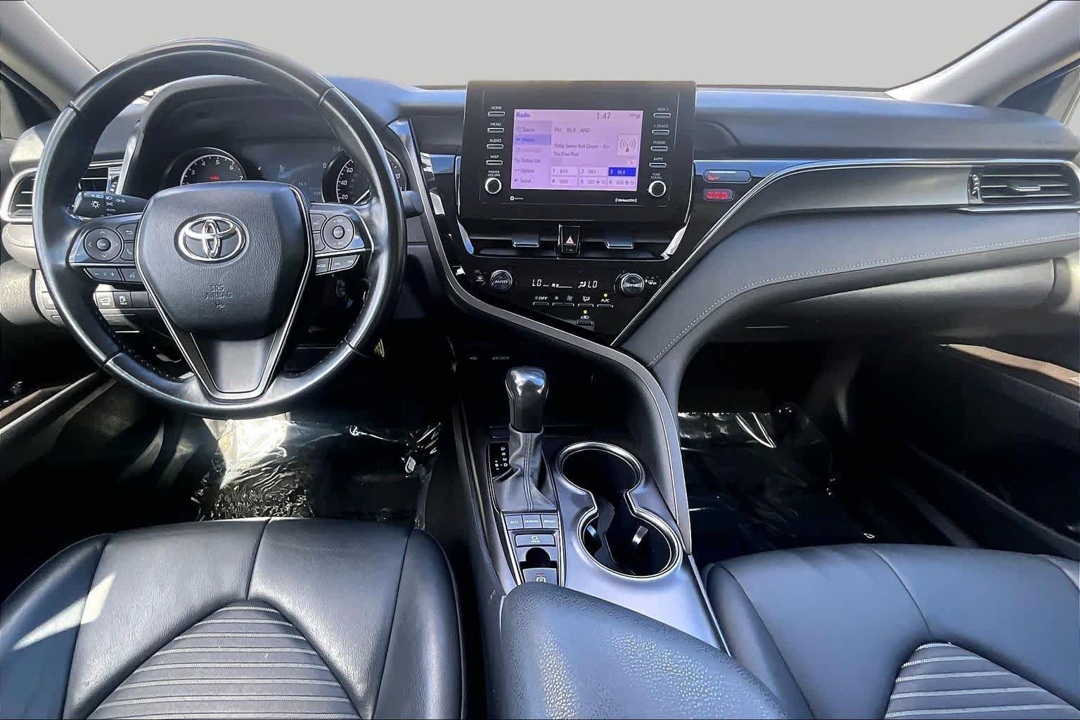 Used 2024 Toyota Camry SE AWD/4WD image 15