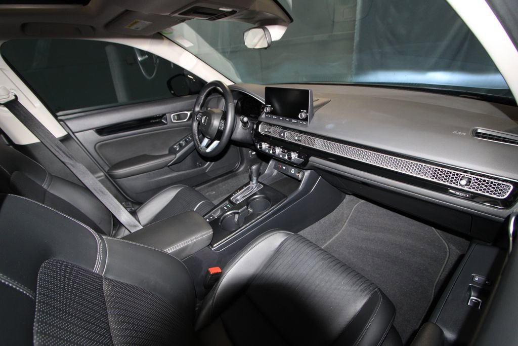 Used 2024 Honda Civic EX-L image 21