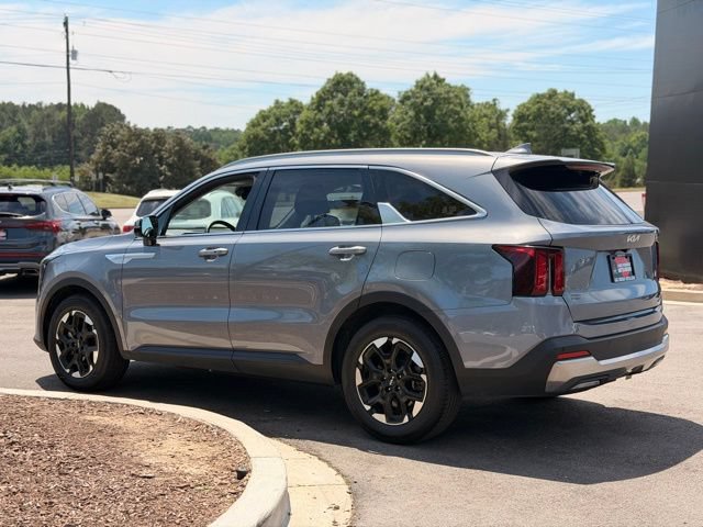 Used 2024 Kia Sorento S FWD image 9