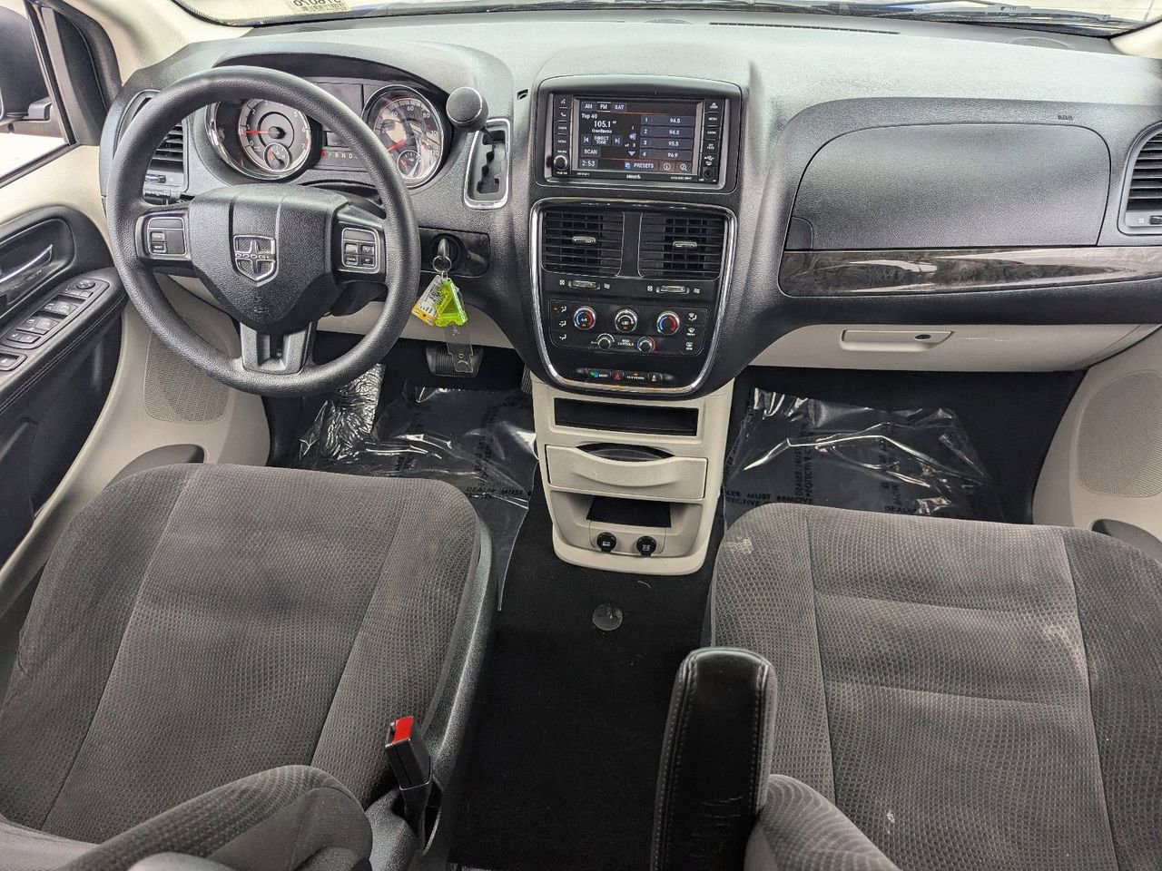 Used 2018 Dodge Grand Caravan SE image 10