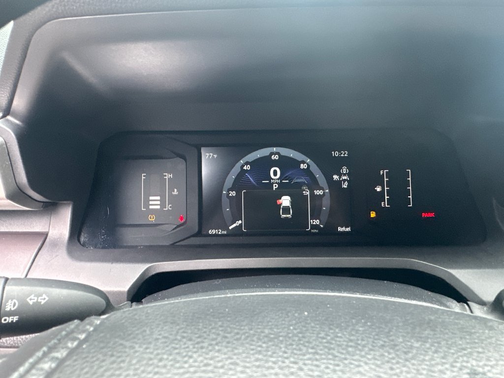 Used 2025 Toyota Tacoma SR5 RWD image 13