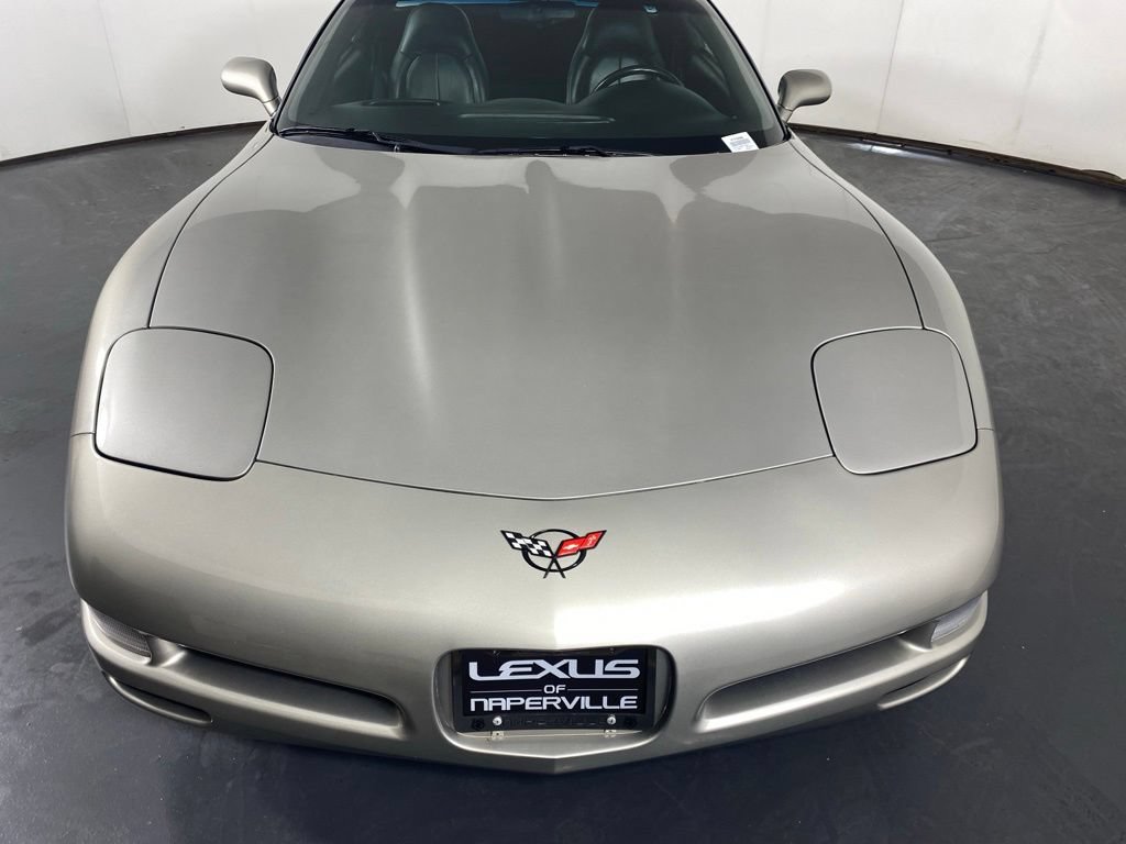 Used 2000 Chevrolet Corvette Coupe w/ Lighting Pkg RWD image 7