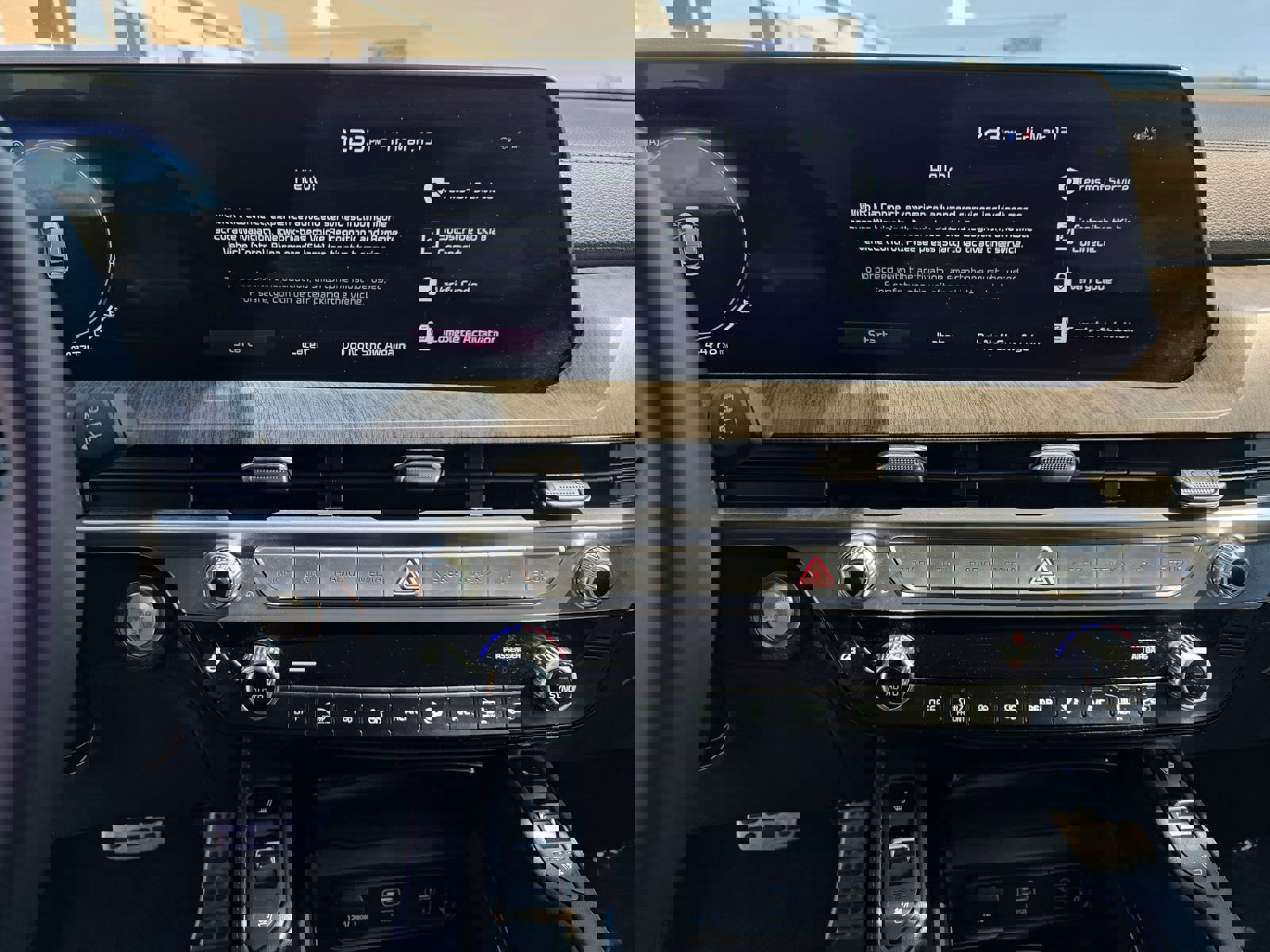 Used 2024 Kia Telluride SX w/ Towing Package image 22