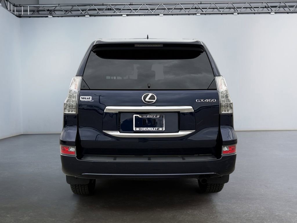 Used 2023 Lexus GX 460 Premium w/ Premium Package image 4