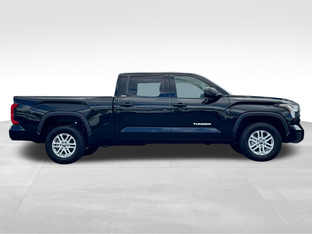 Used 2022 Toyota Tundra SR5 AWD/4WD image 8