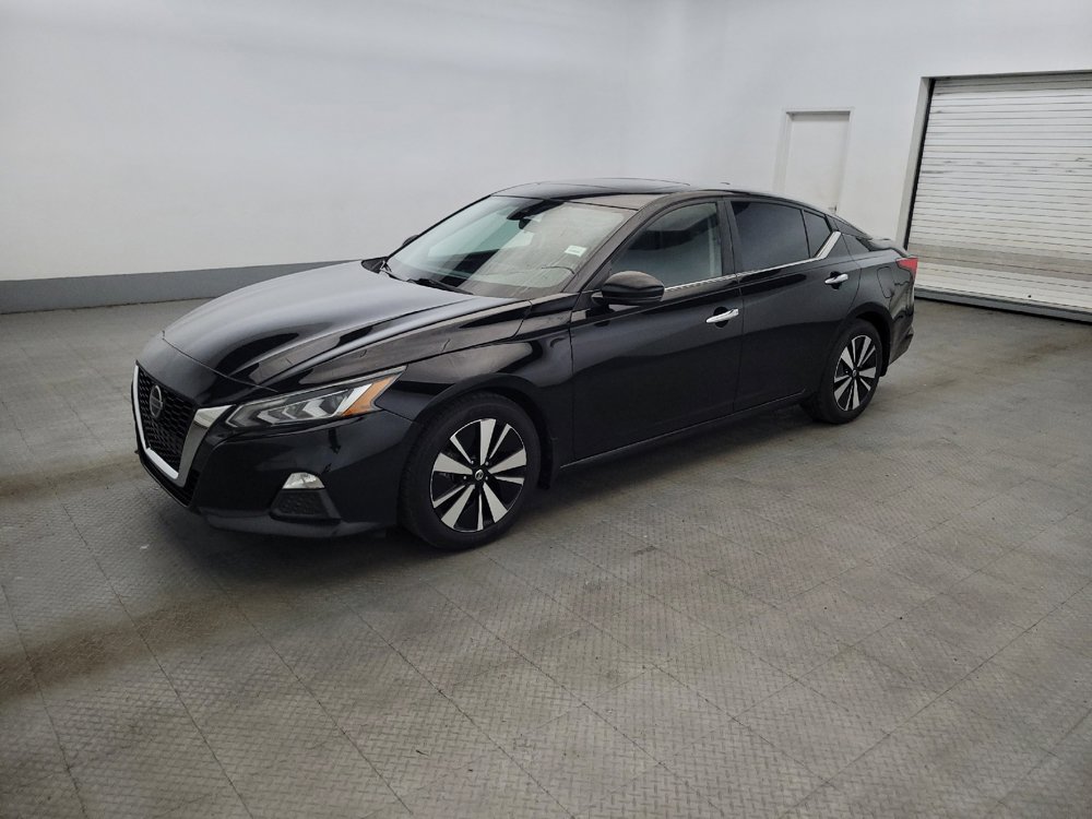 Used 2021 Nissan Altima 2.5 SV w/ SV Premium Package FWD image 2