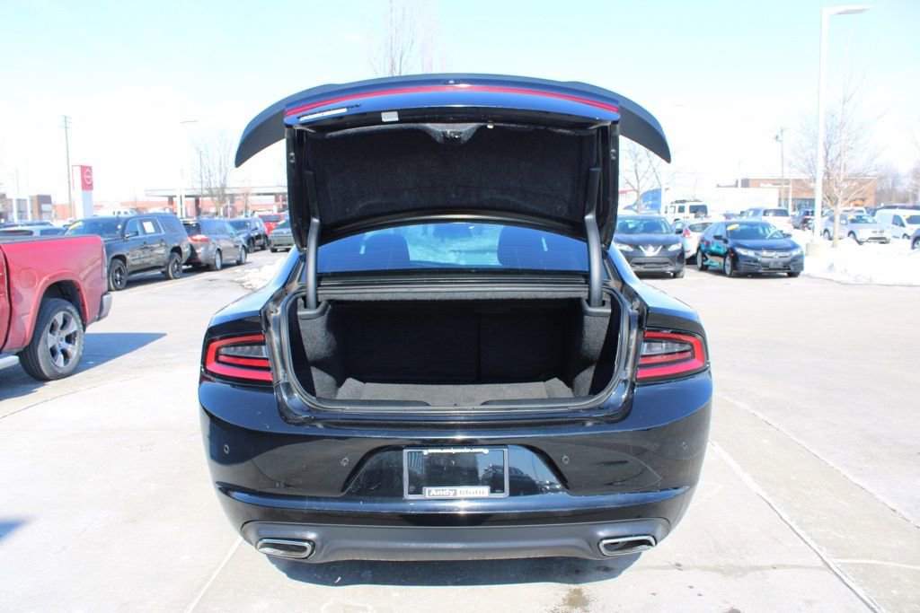 Used 2018 Dodge Charger GT w/ Blacktop Package image 9