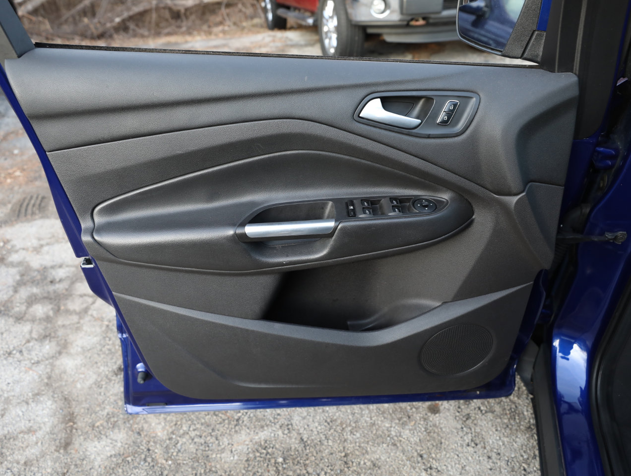 Used 2015 Ford Escape SE w/ Equipment Group 201A image 16