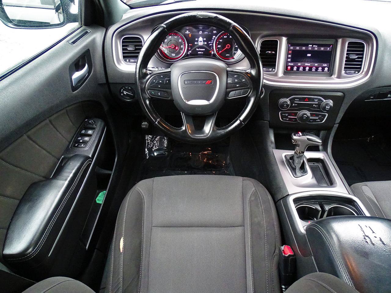 Used 2022 Dodge Charger SXT RWD image 27