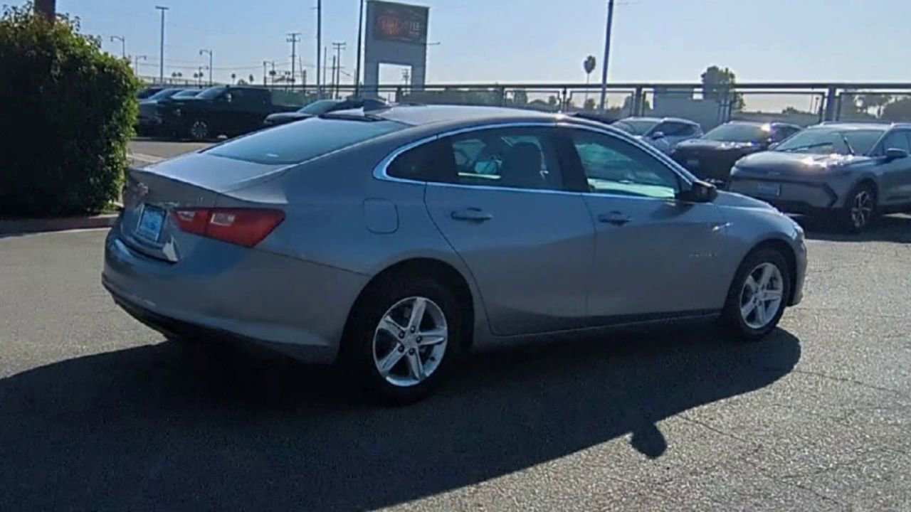 Used 2024 Chevrolet Malibu LT image 8