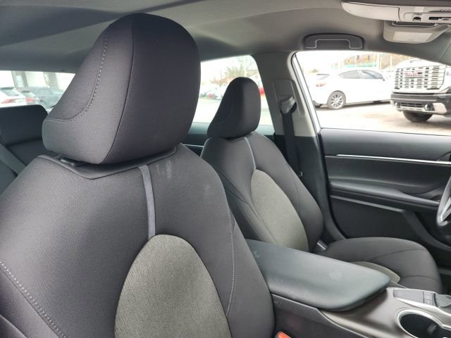 Used 2024 Toyota Camry LE FWD image 9