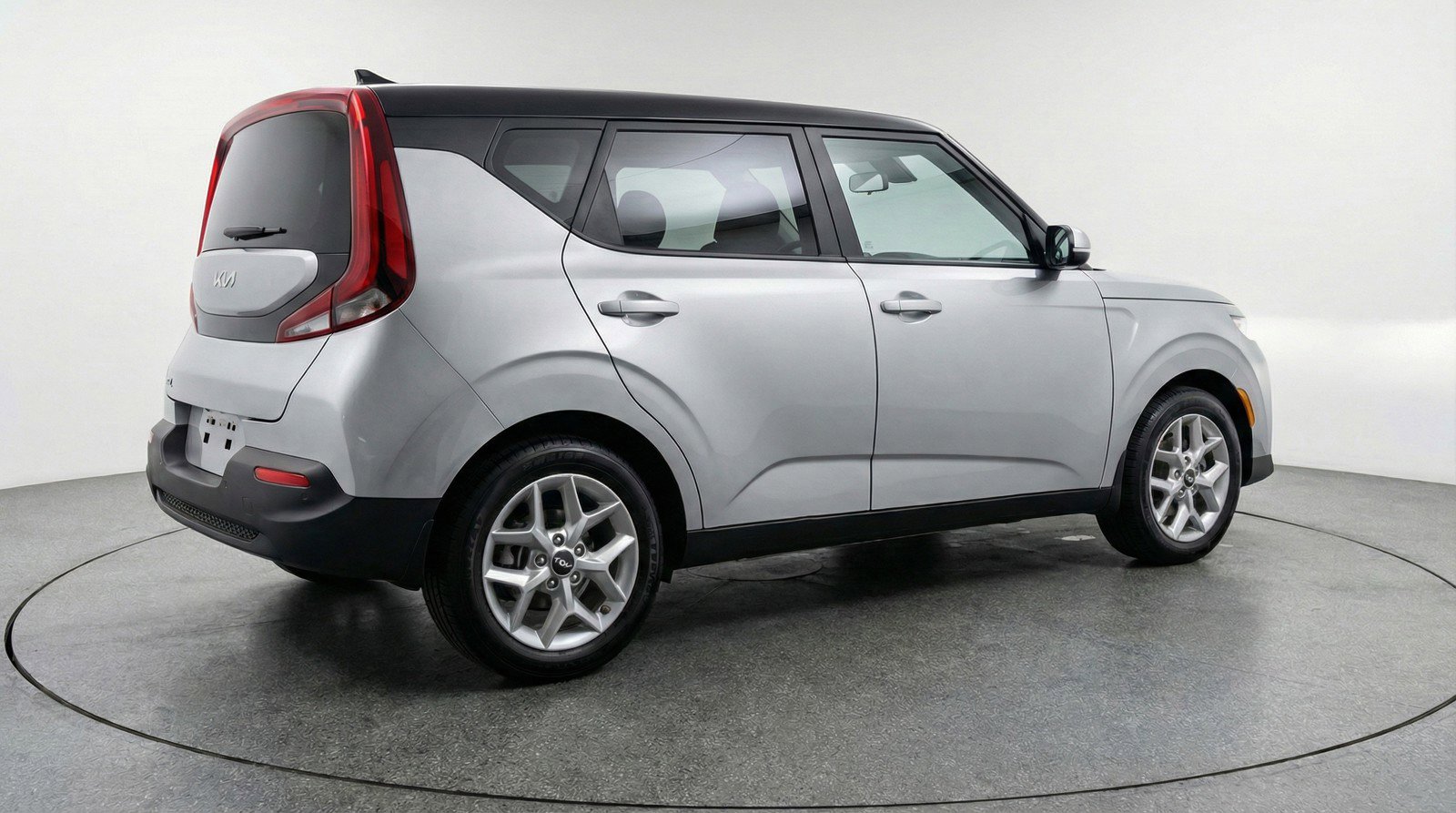 Used 2025 Kia Soul LX w/ LX Technology Package image 9