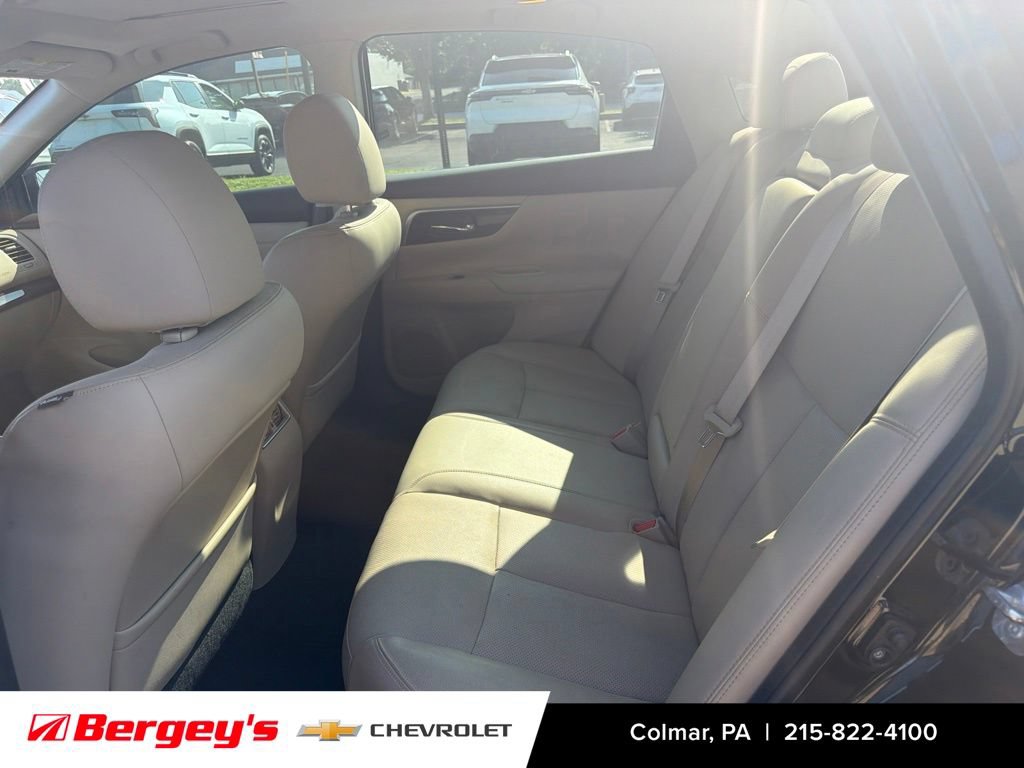 Used 2015 Nissan Altima 3.5 SL FWD image 9